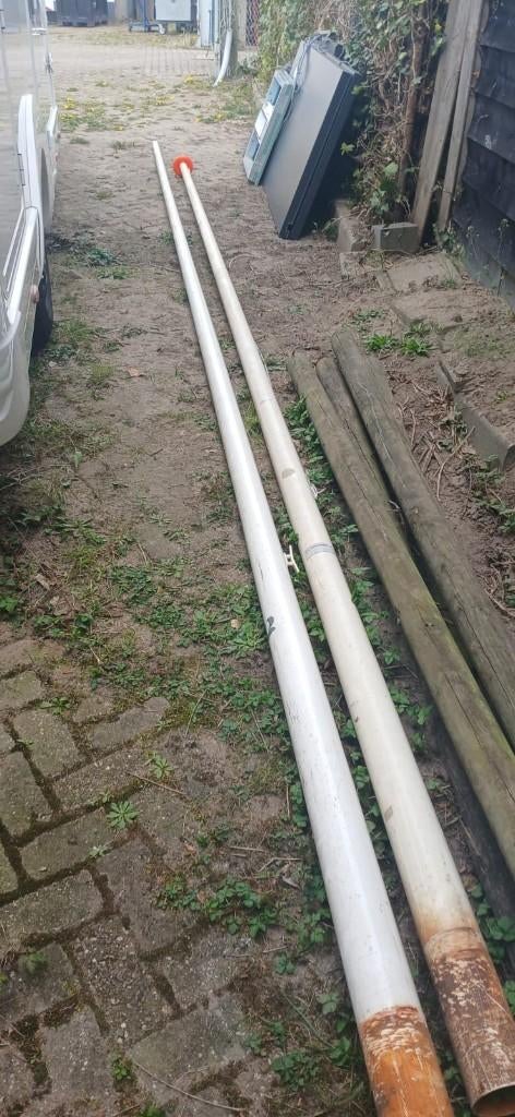 vlaggenmasten totaal, waarvan 1 nieuw, Ophalen, Gebruikt