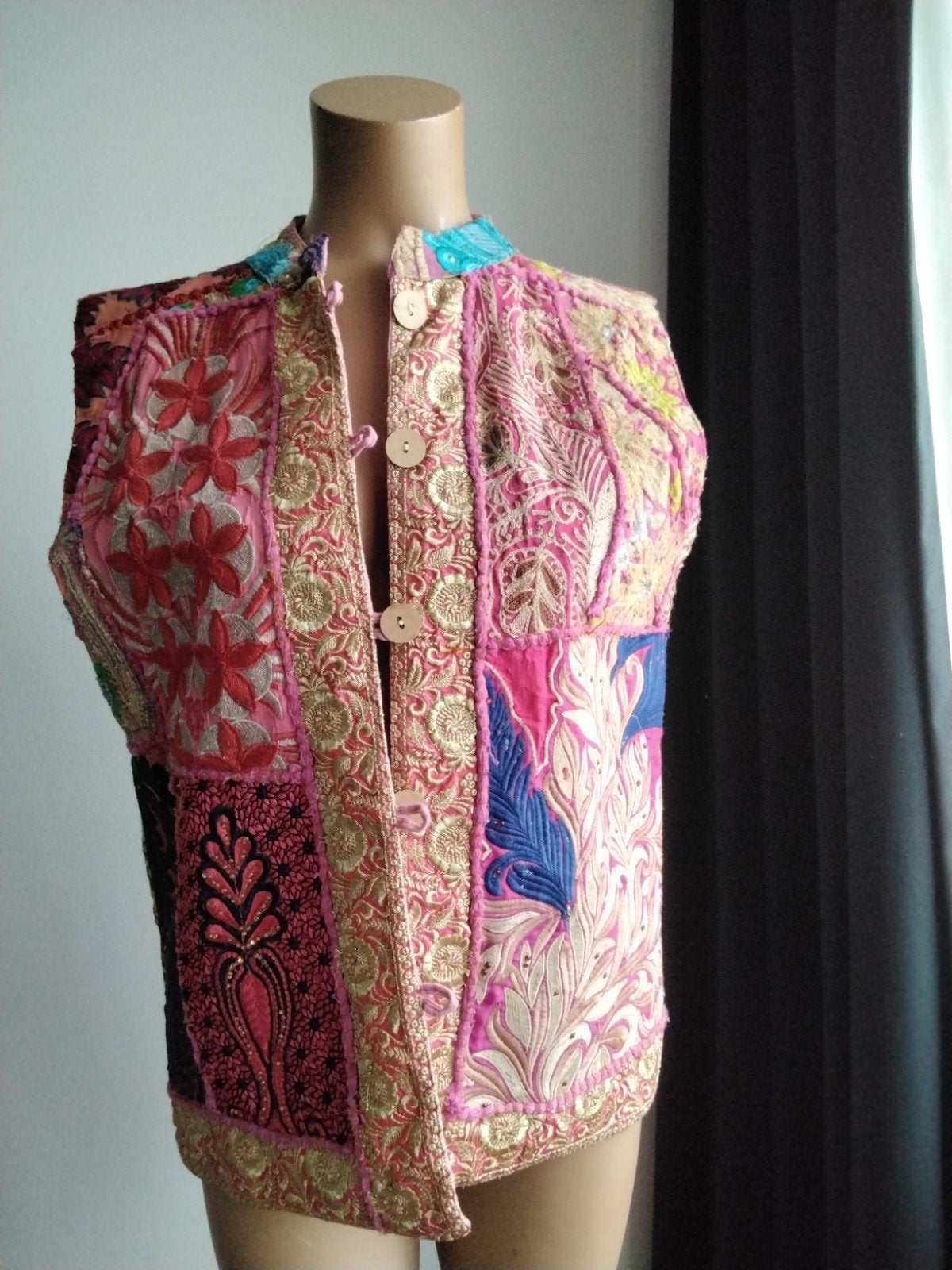 Unieke handgemaakte Indiase patchwork gilet, maat M, Maat 38/40 (M), Meerkleurig, Ophalen of Verzenden, Zo goed als nieuw