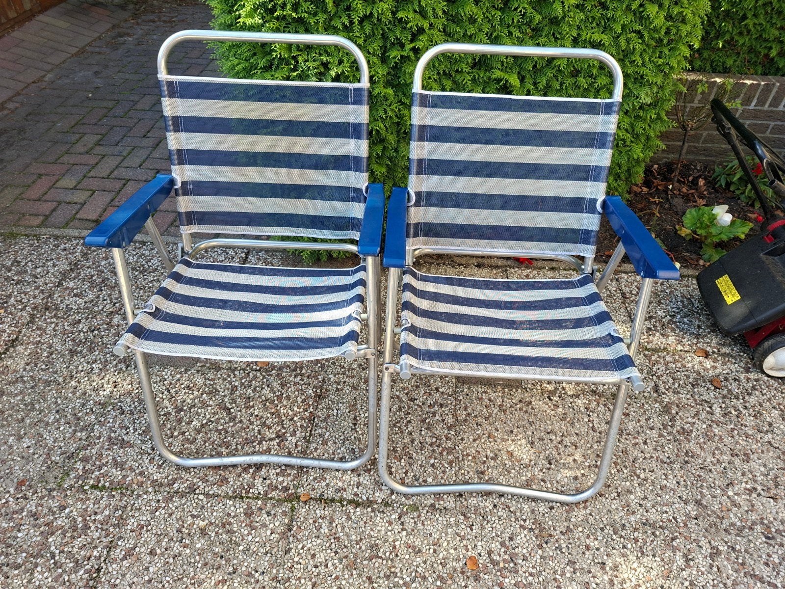 2 Campingstoeltjes & Camping tafeltje, Ophalen, Gebruikt, Campingstoel