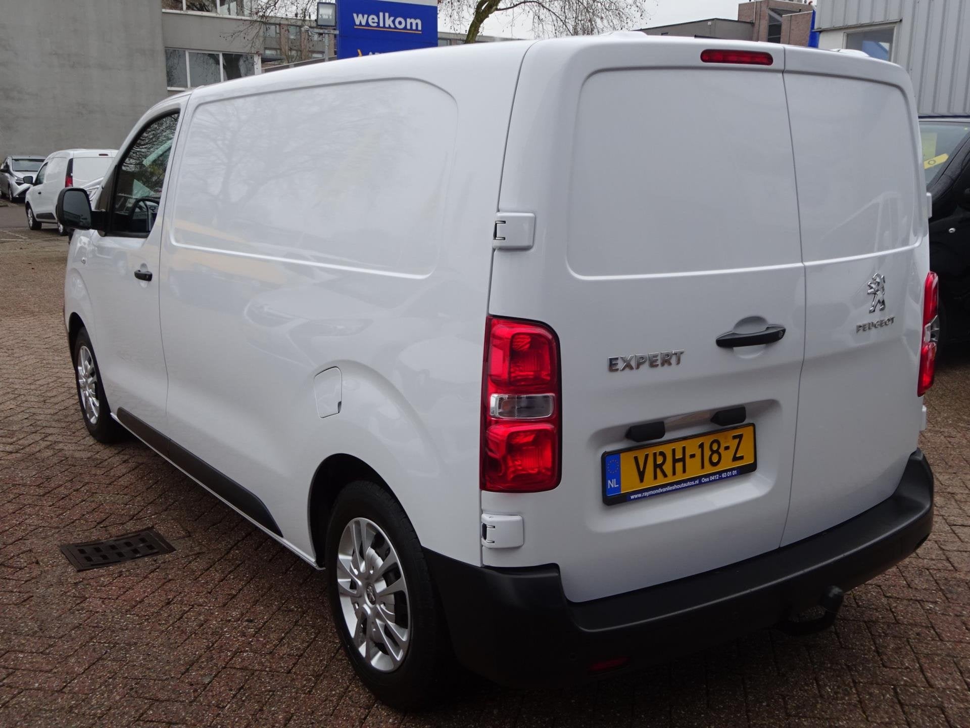 Peugeot Expert 2.0 BlueHDI 145 PK Premium AIRCO NAVI CRUISE, Voorwielaandrijving, Dealer onderhouden, Stof, Gebruikt