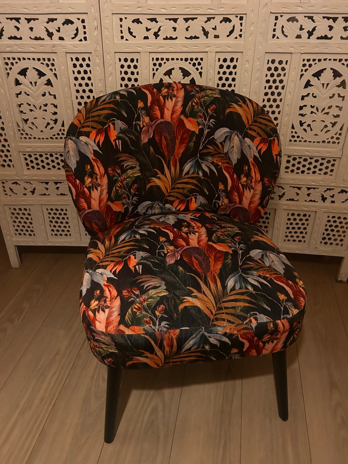 fauteuil met tropische print, Huis en Inrichting, Stoelen, Zo goed als nieuw, Eén, Stof, Overige kleuren, Ophalen