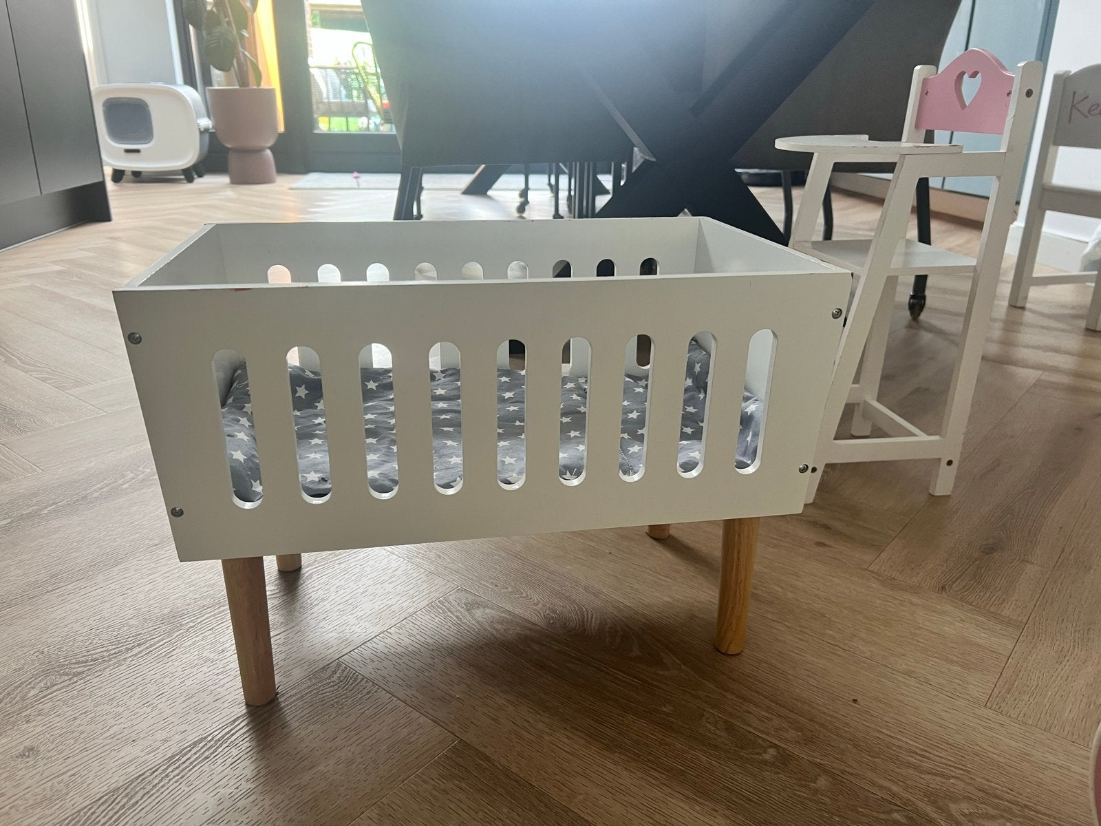 Houten poppenwagen, kinderstoel en babybedje, Ophalen, Gebruikt, Babypop