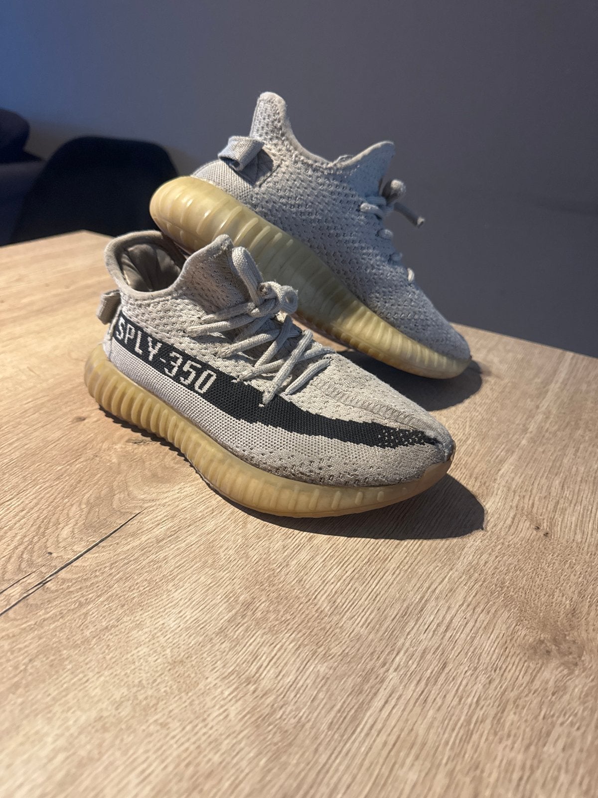 Adidas Yeezy Boost 350 V2 Light Grijs Sneakers, Ophalen, Overige kleuren, Sneakers of Gympen, Gedragen
