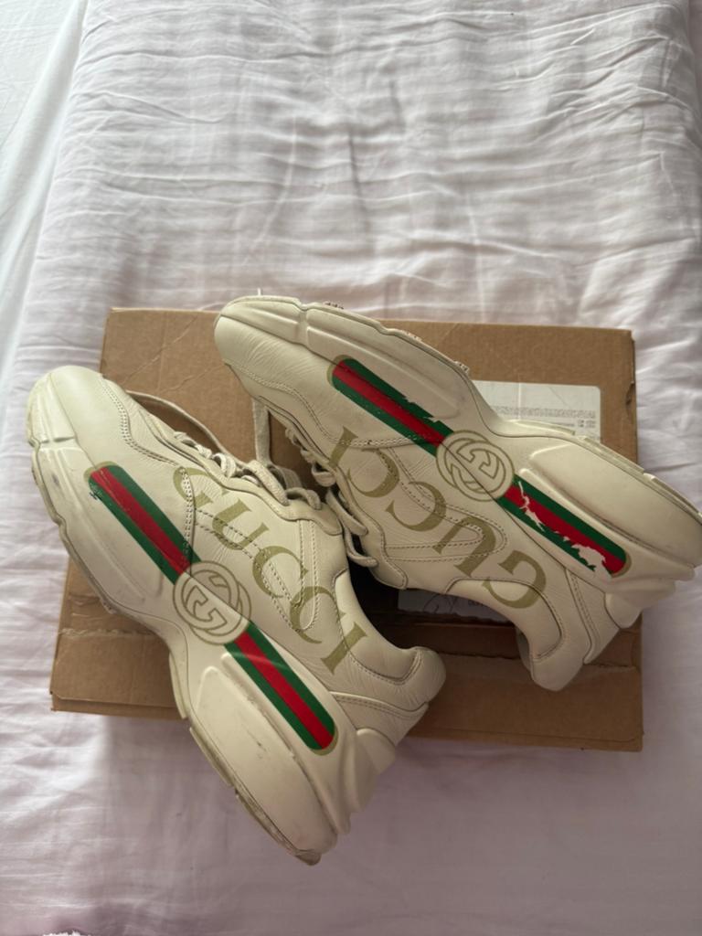 Gucci snekwers, Ophalen of Verzenden, Zo goed als nieuw, Zwart, Sneakers of Gympen