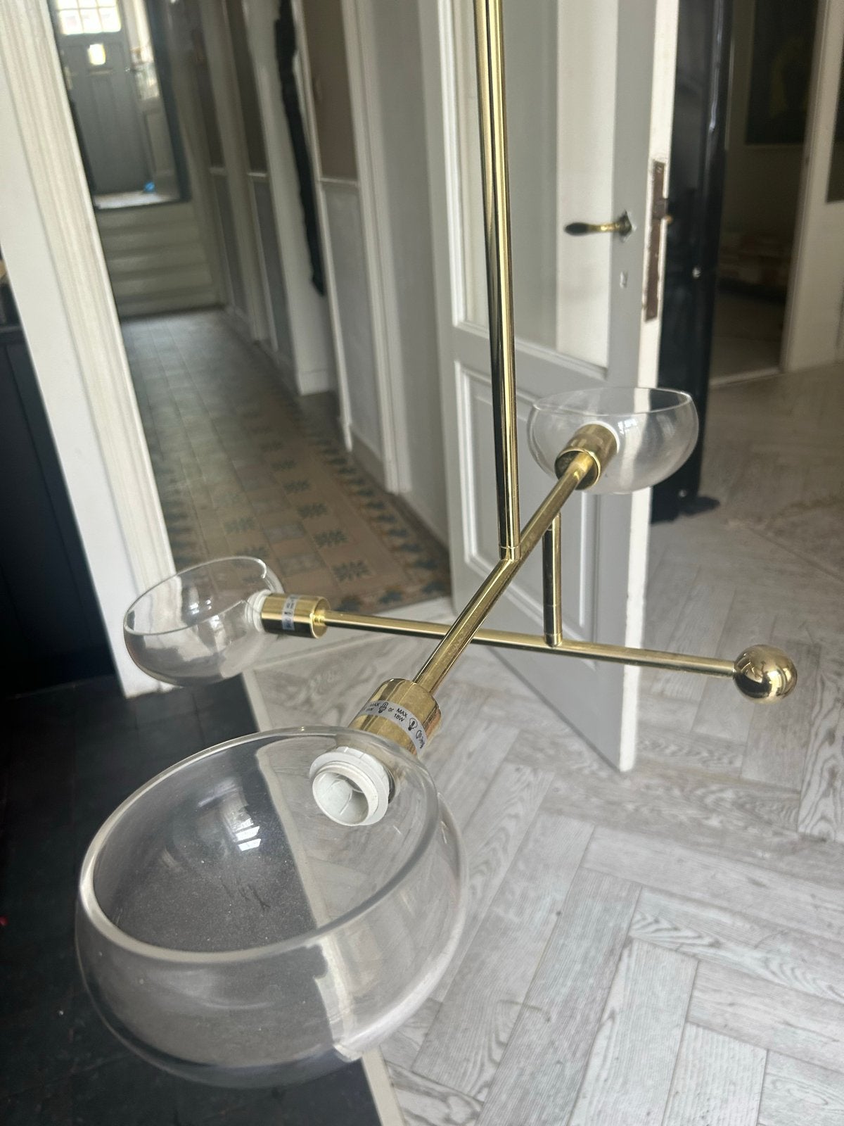Moderne gouden hanglamp met glazen bollen, Ophalen, Gebruikt, Metaal, E14 (klein)