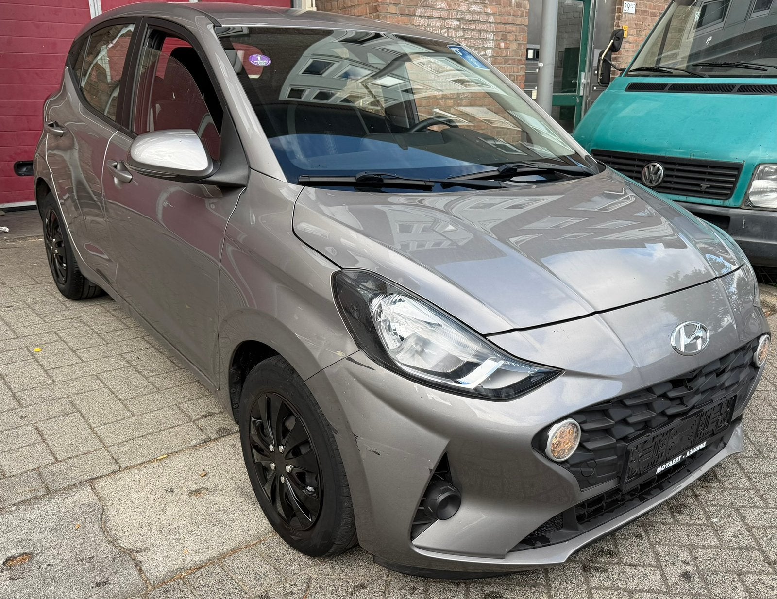 Hyundai i10 2022 slechts 45.000KM  frisse auto 100% rijdbaar, Ophalen, Zilver of Grijs, Benzine