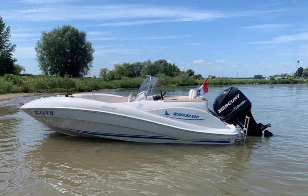 QuickSilver 505, mercury 75pk en trailer, 70 pk of meer, Ophalen of Verzenden, Zo goed als nieuw, 3 tot 6 meter