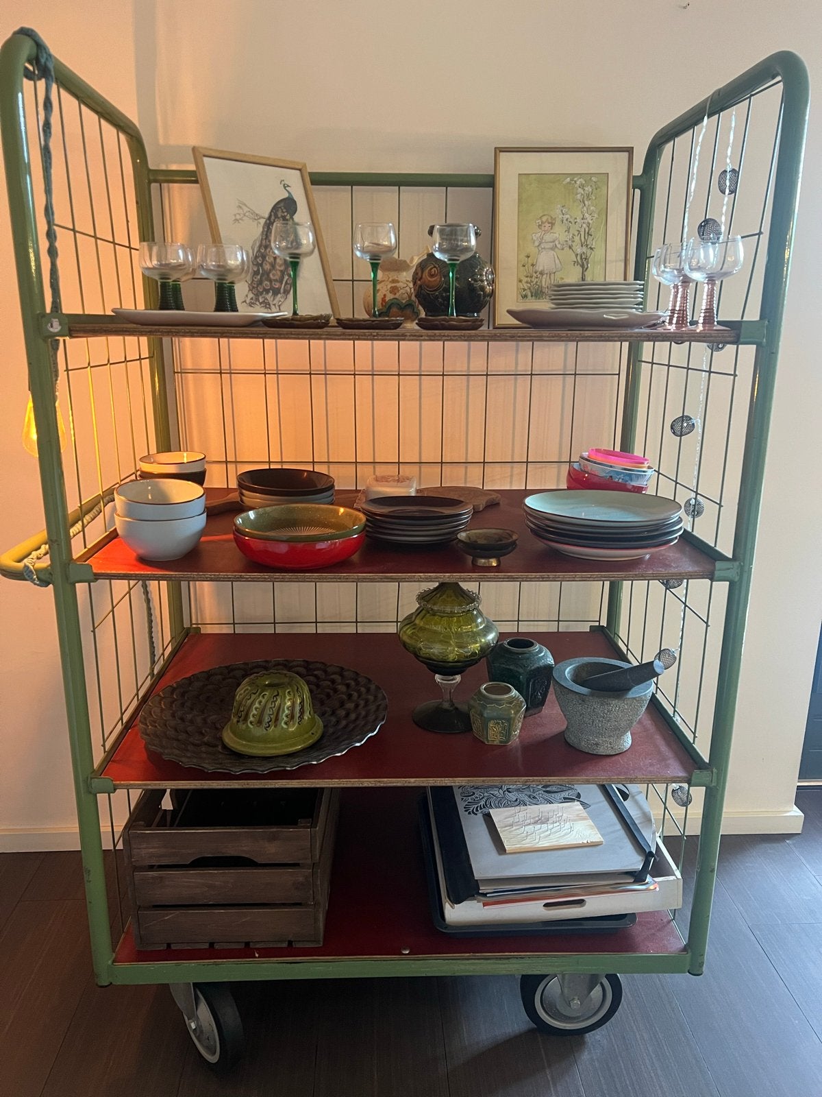 Vintage Stellingkast / Bakkerskast op wielen - Groen, Ophalen, Gebruikt