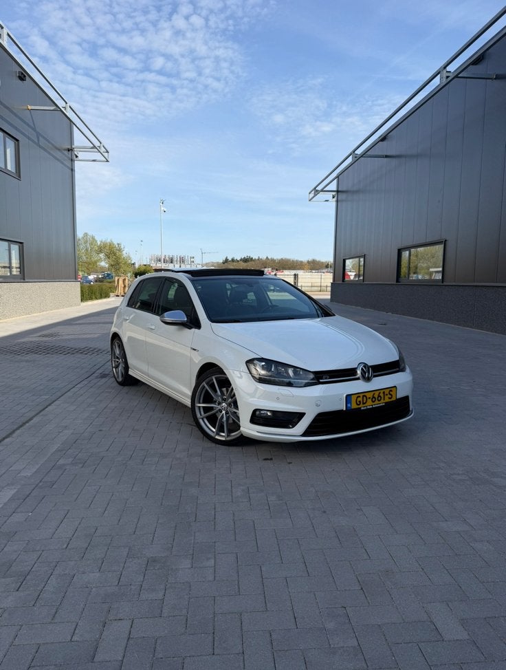 Volkswagen Golf 7 R-Look, Zwart, 4 cilinders, Wit, 650 kg