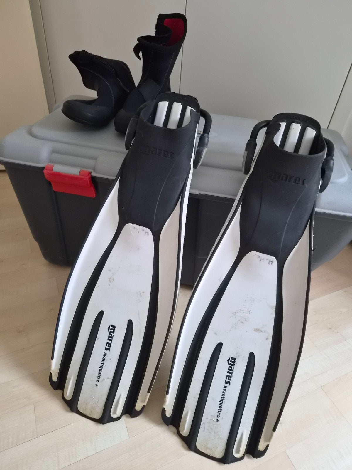 Mares avantiquattro+ duikvinnen, Watersport en Boten, Duiken, Ophalen of Verzenden, Gebruikt, Zwem- of Duikvliezen