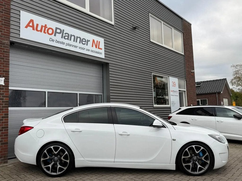 Opel Insignia 2.8 T OPC 4x4! 325PK! Clima! Navi € 7.544,00, Wit, Leder, Bedrijf, Handgeschakeld