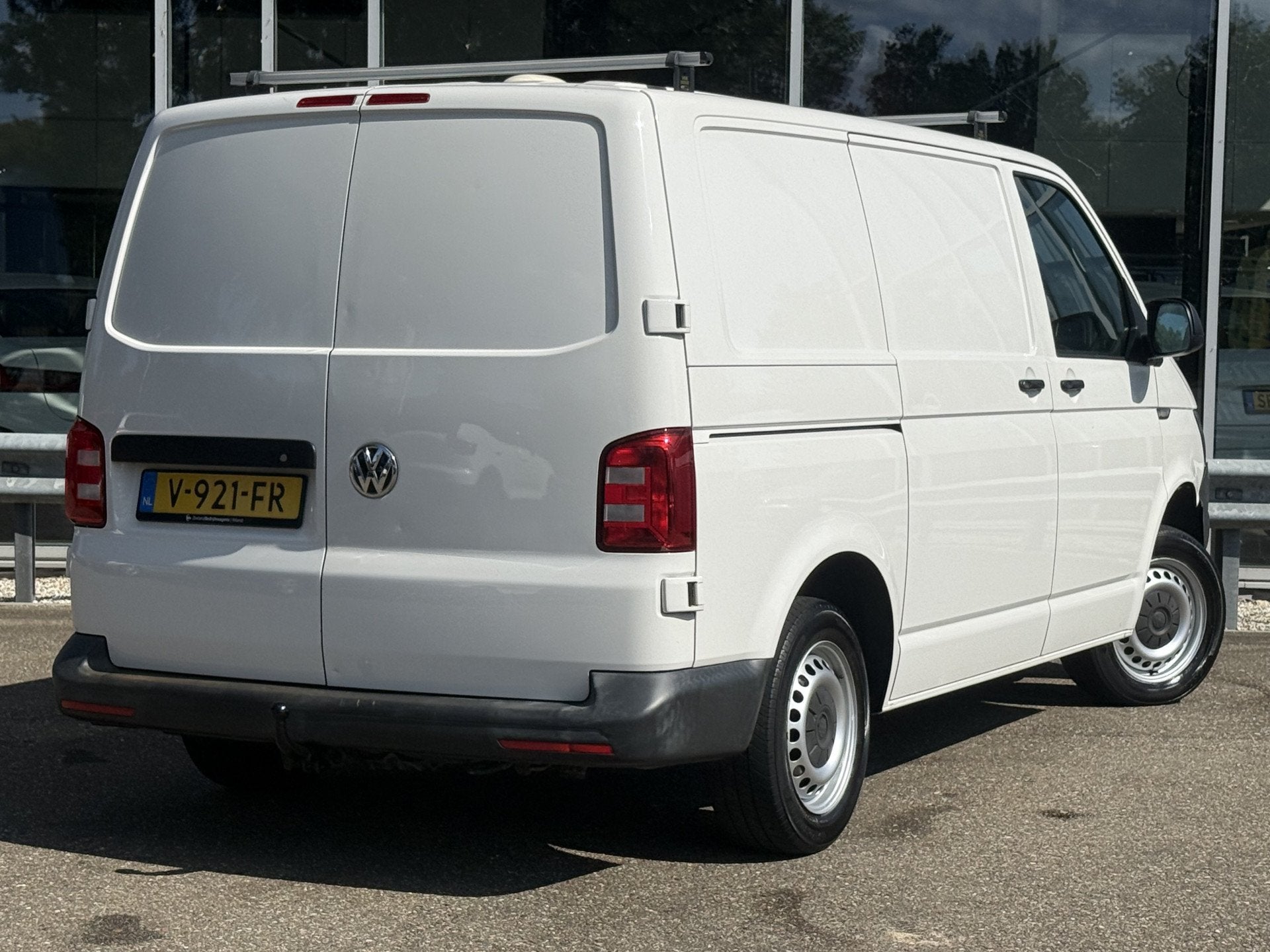 Volkswagen Transporter 2.0 TDI L1H1 Highline | Airco | Nieuw, Auto's, Bestelauto's, Voorwielaandrijving, Stof, Gebruikt, Euro 6