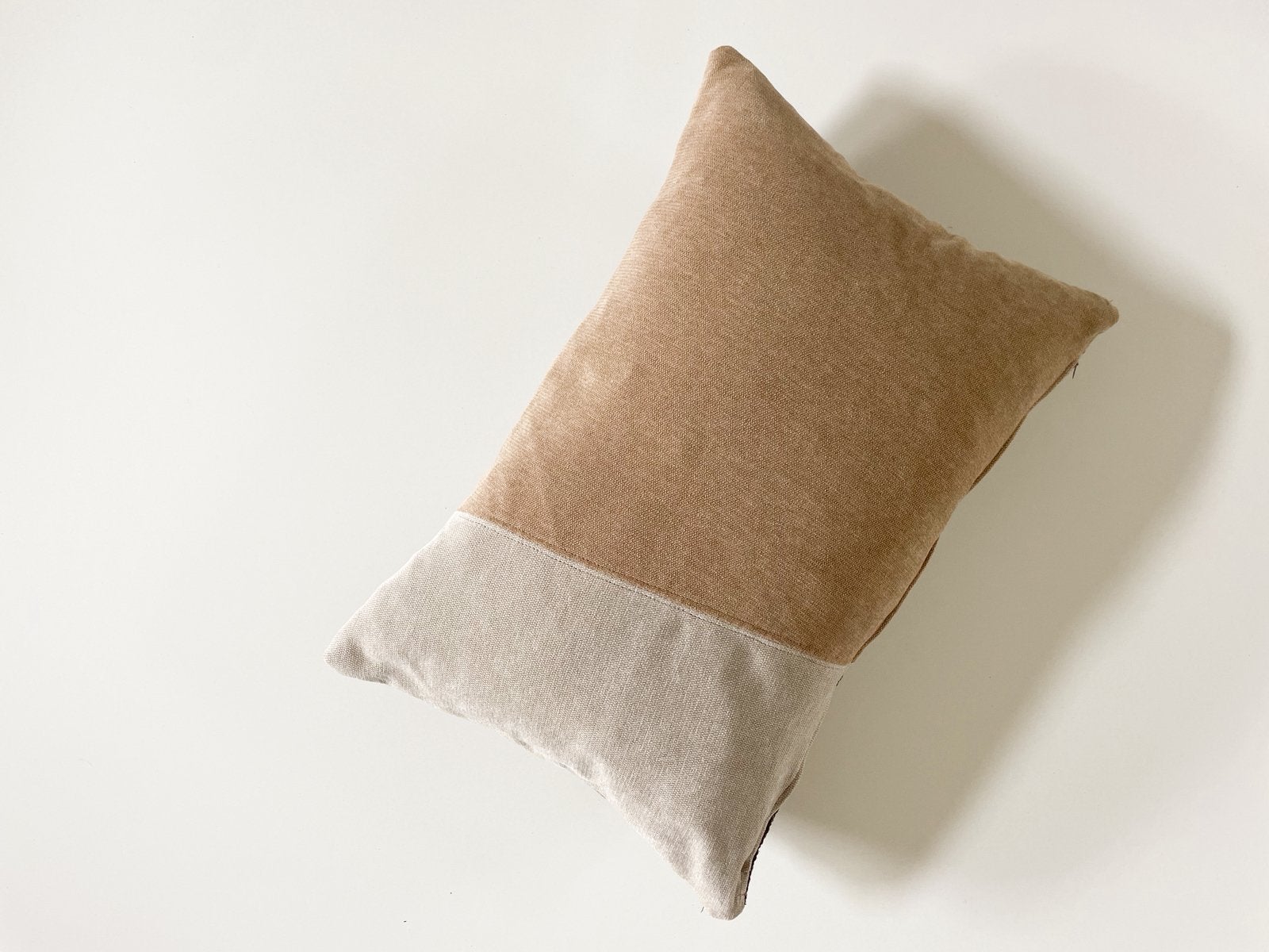 Sierkussen mixed fabrics | handgemaakt | nieuw, Huis en Inrichting, Ophalen, Beige, Nieuw, Handgemaakt