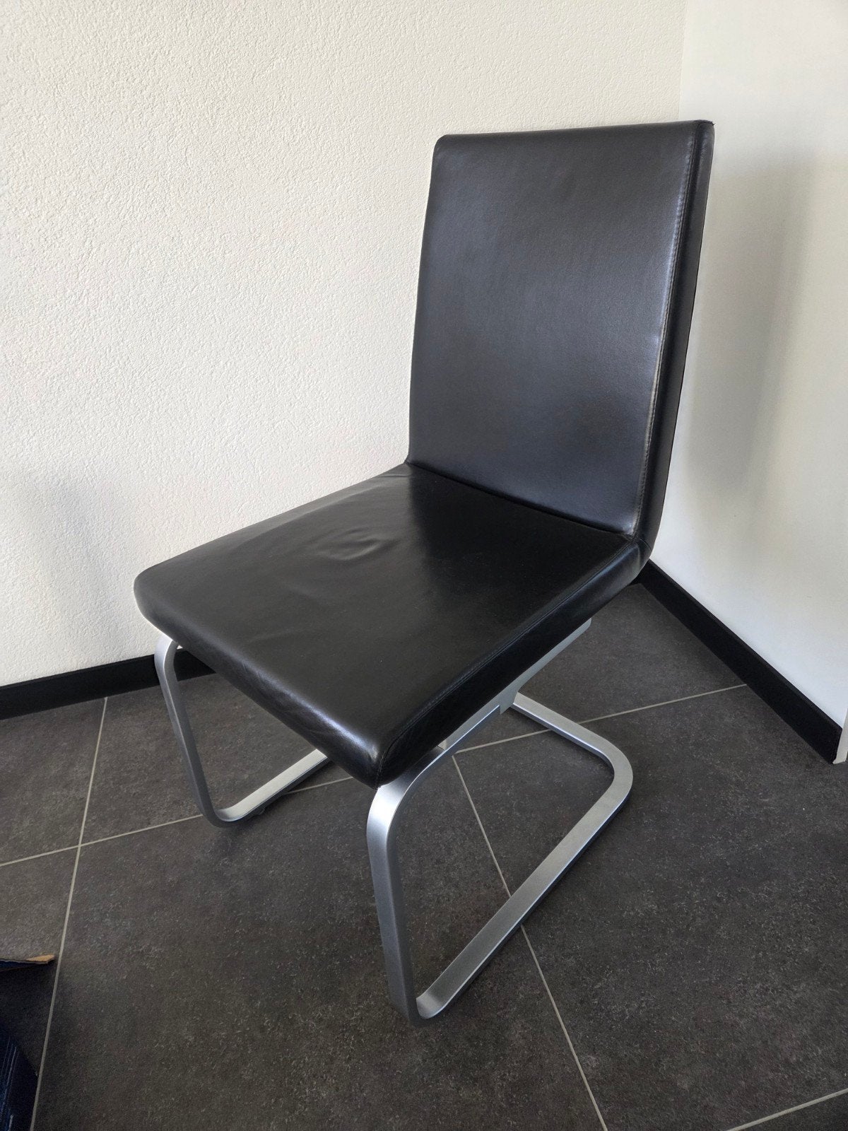Rolf Benz 620 Eetkamerstoel - Zwart Leer, Modern design, Gebruikt, Zwart, Ophalen of Verzenden