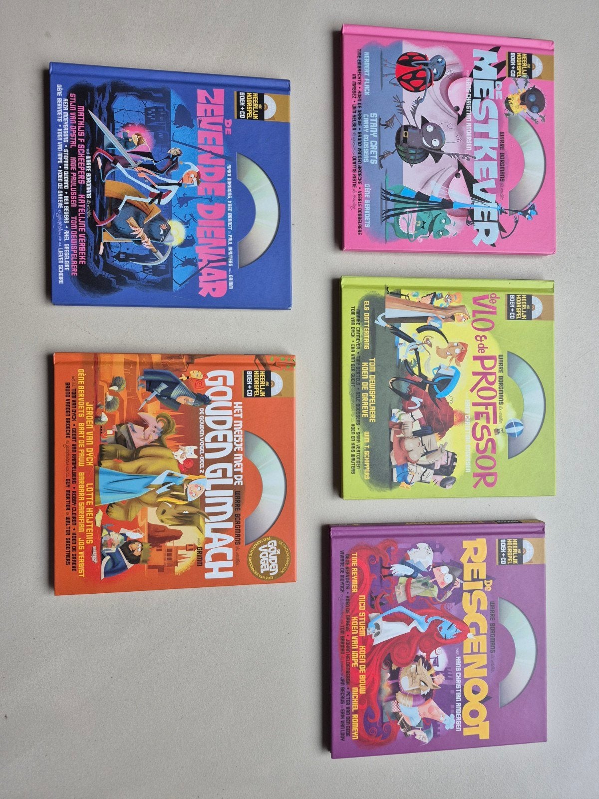 Heerlijk Hoorspel Boek+CD (5boeken nr3, 4, 5, 9, 10), Ophalen of Verzenden, Zo goed als nieuw, Verhalen