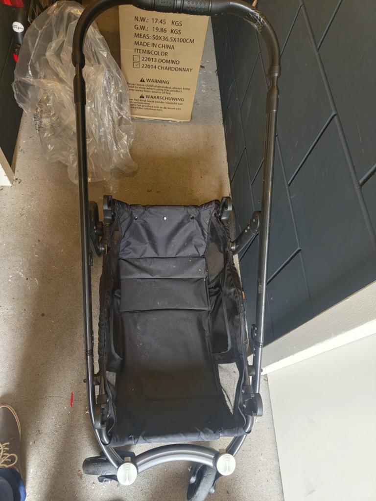 Tweeling kinderwagen met autostoeltjes en reiswiegen, Ophalen of Verzenden