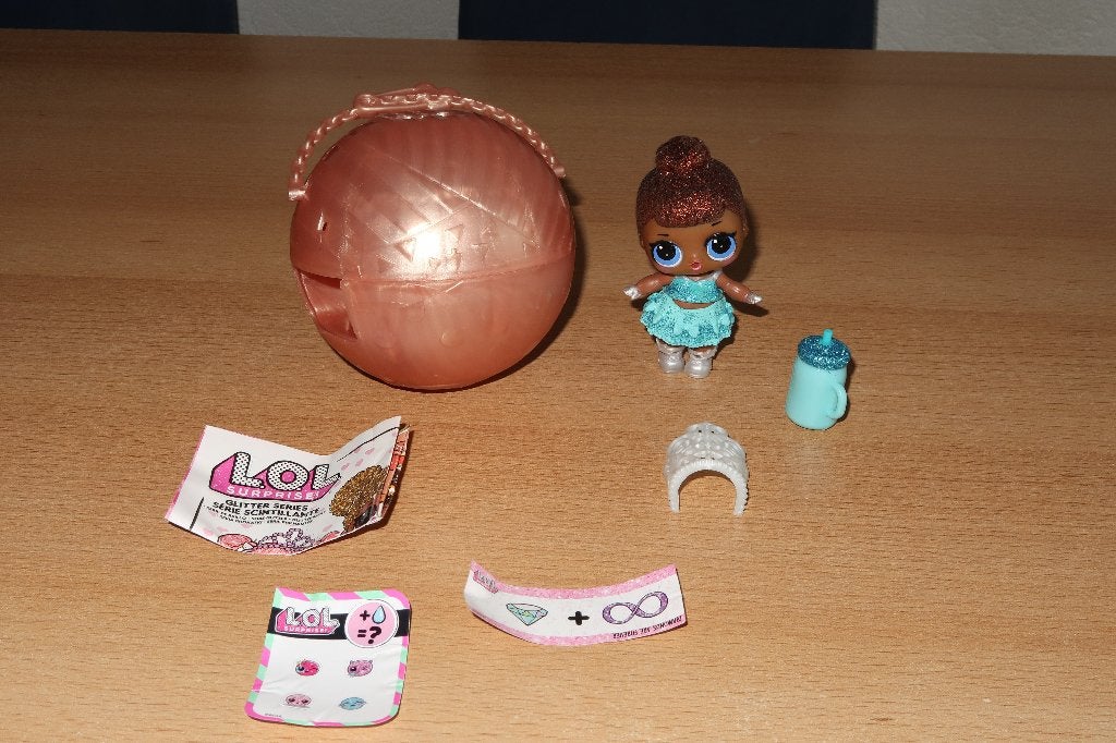 L.O.L. surprise glitter series / Miss Baby, Ophalen of Verzenden, Zo goed als nieuw