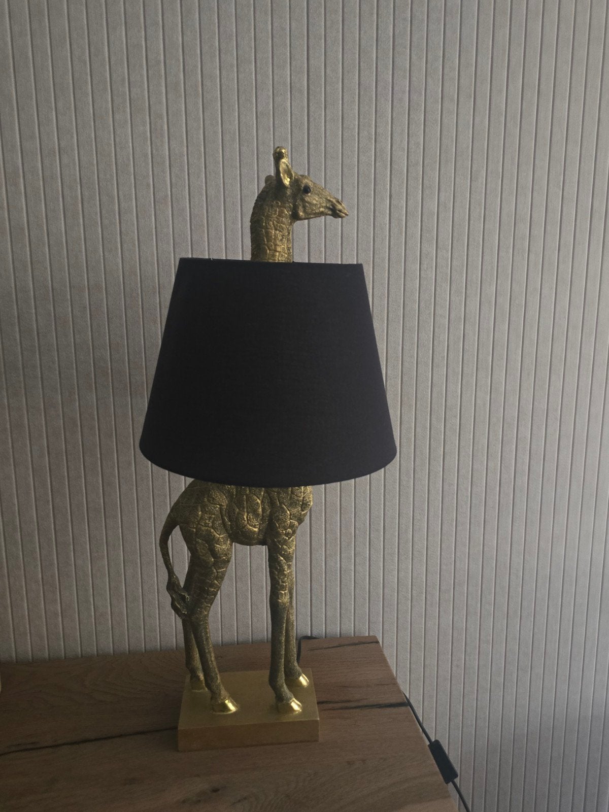 Unieke Giraffe Tafellamp met Zwarte Kap - Goudkleurig, Overige merken, E27 (groot), Zo goed als nieuw, Goud