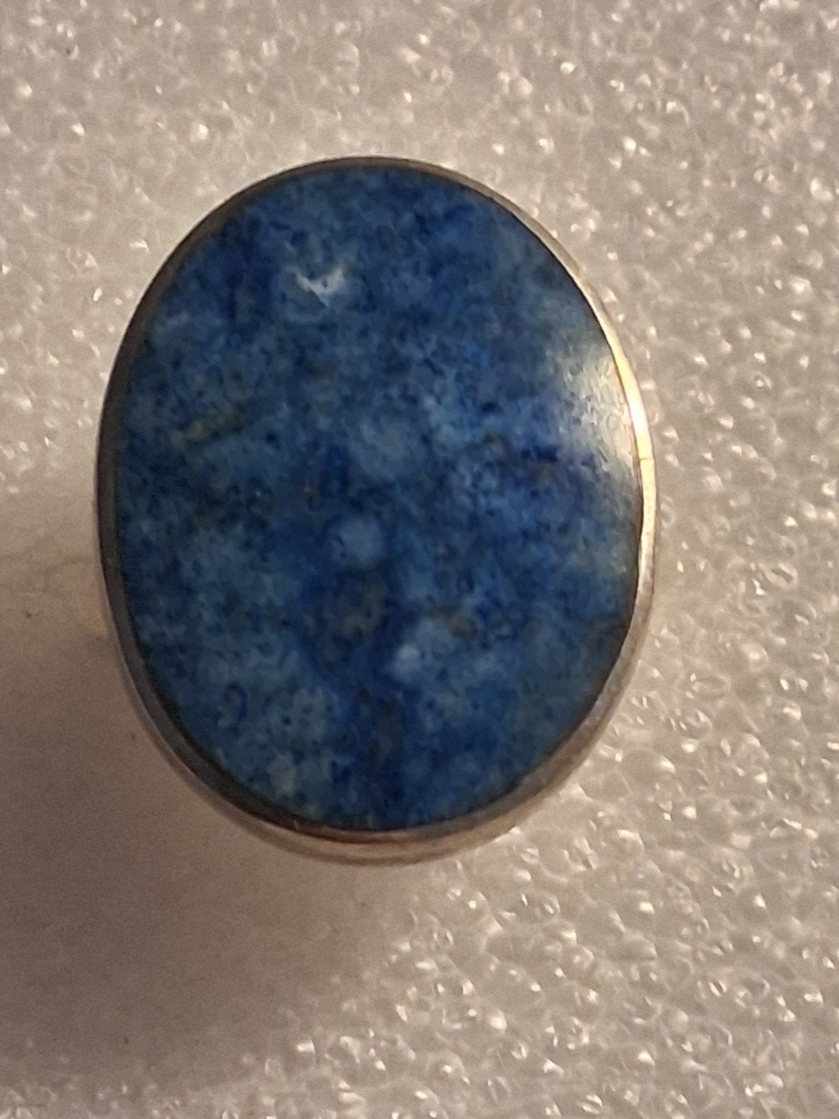 Zilveren ring met Lapis lazuli steen- ringmaat 19n -ringmaa, 20 of groter, Nieuw, Ophalen of Verzenden, Dame