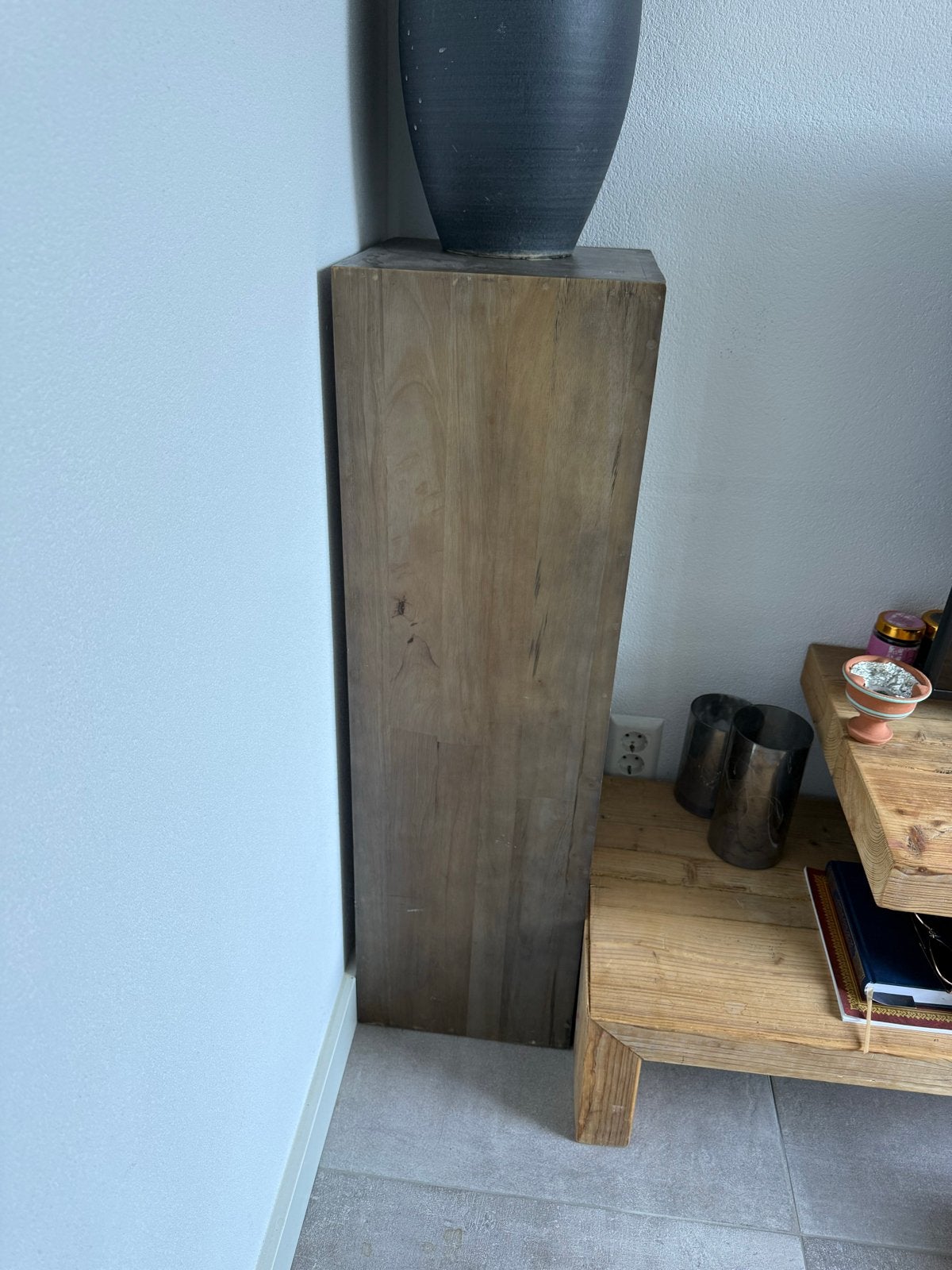 Twee houten pilaren / sokkels, Ophalen of Verzenden, Gebruikt