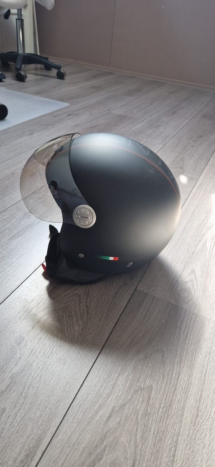 Beon helm, Fietsen en Brommers, Brommerhelmen, Ophalen, Small