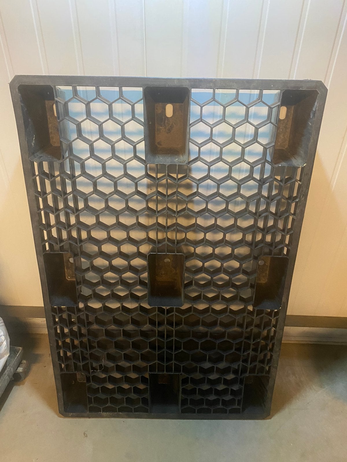 3 plastic pallets, Ophalen