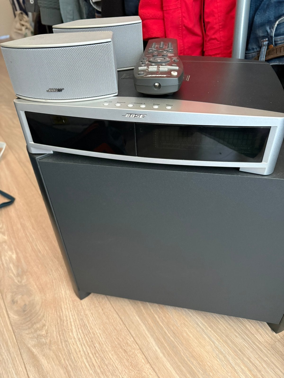 Bose radio/CD speler inclusief boxen en woofer, Gebruikt, 2.1-systeem, Dvd-speler, 40 tot 70 watt