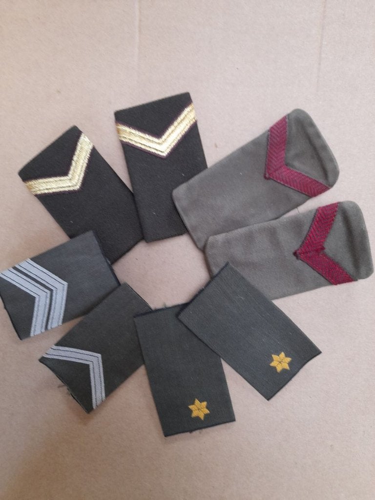 Rangen defensie, Ophalen of Verzenden, Landmacht, Nederland, Embleem of Badge