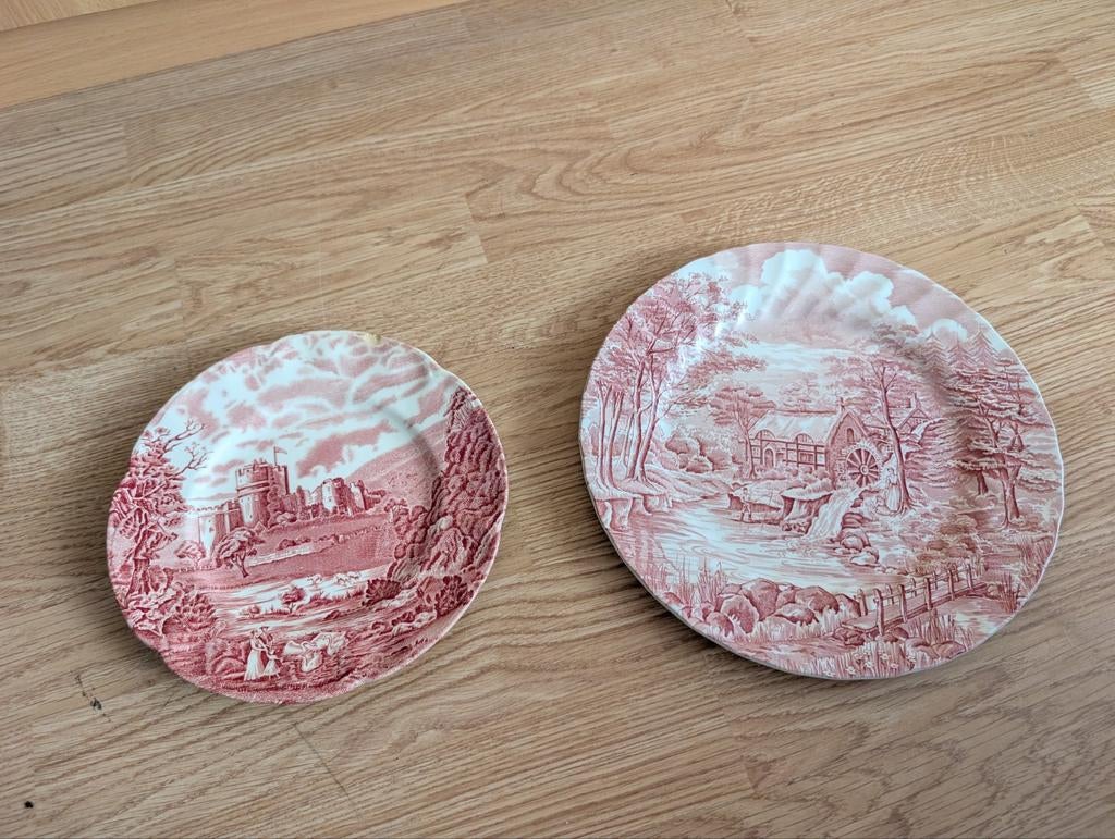 Vintage Staffordshire Castle Story en Water Mill borden, Antiek en Kunst, Antiek | Servies los, Ophalen