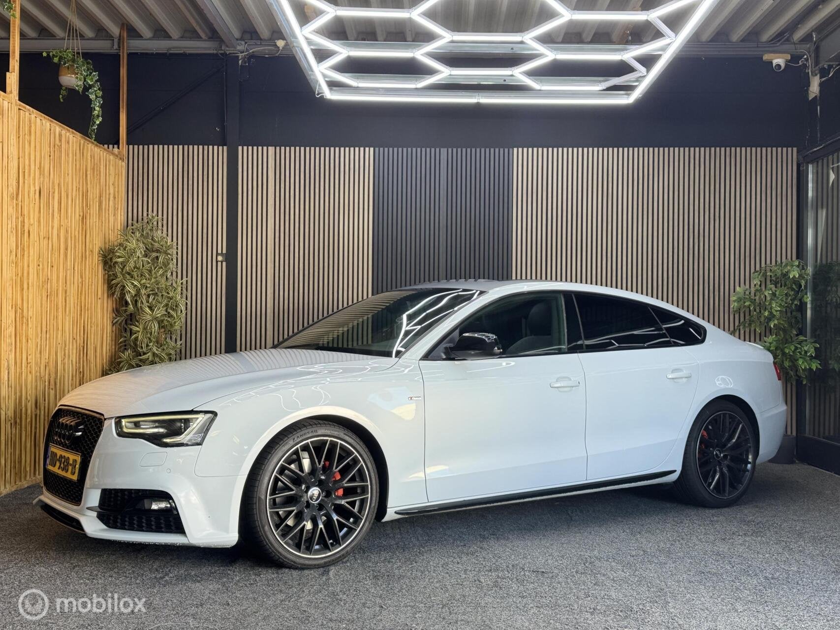 Audi A5 Sportback 1.8 TFSI S Edition|Pano|Navi|Bang&Olufsen, Auto's, Gebruikt, Euro 6, 4 cilinders, 4 stoelen