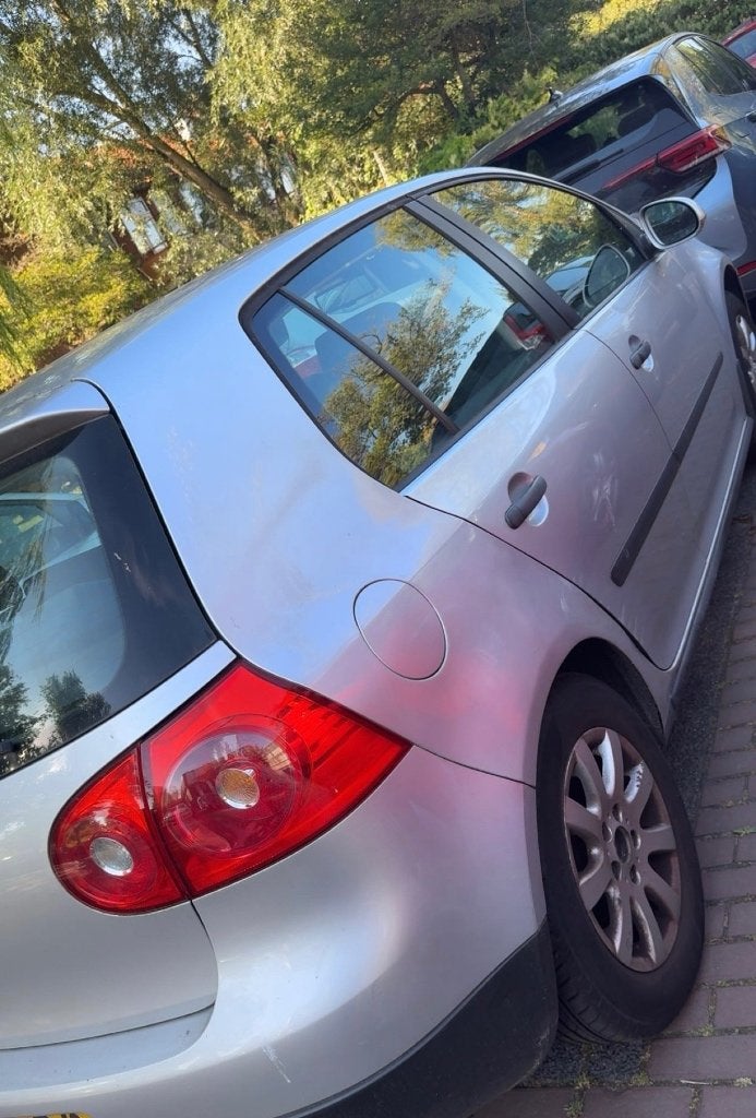 Volkswagen Golf 5 – Motorprobleem –Voor reparatie/onderdelen, Auto's, Volkswagen, Stof, 74 pk, 4 cilinders, 610 kg