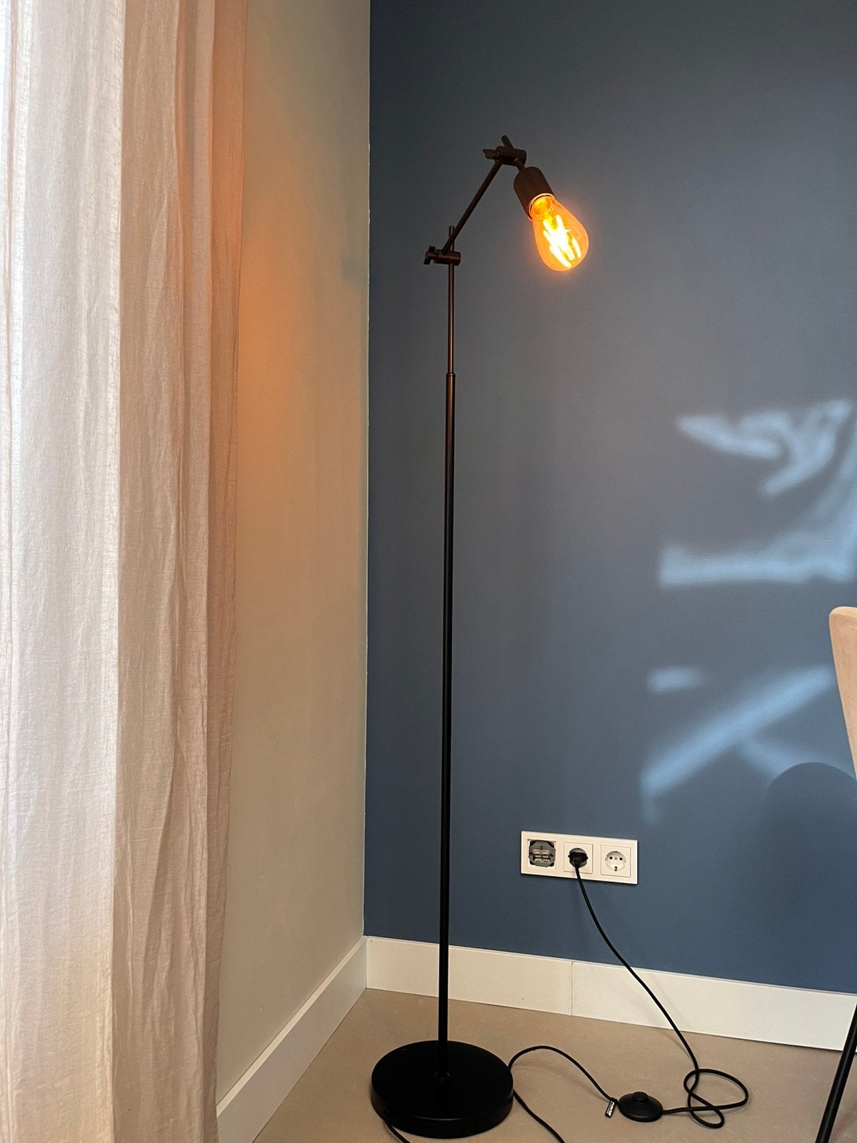 Zwarte vloerlamp met E27 fitting - It's about RoMi Sheffield, Zo goed als nieuw, Metaal, 150 tot 200 cm, E27 (groot)