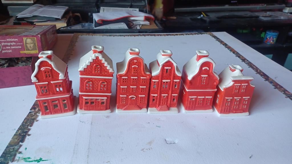 6 Postcode Loterij huisjes - Keramiek, Ophalen of Verzenden, Rood, Steen/keramiek, Klassiek