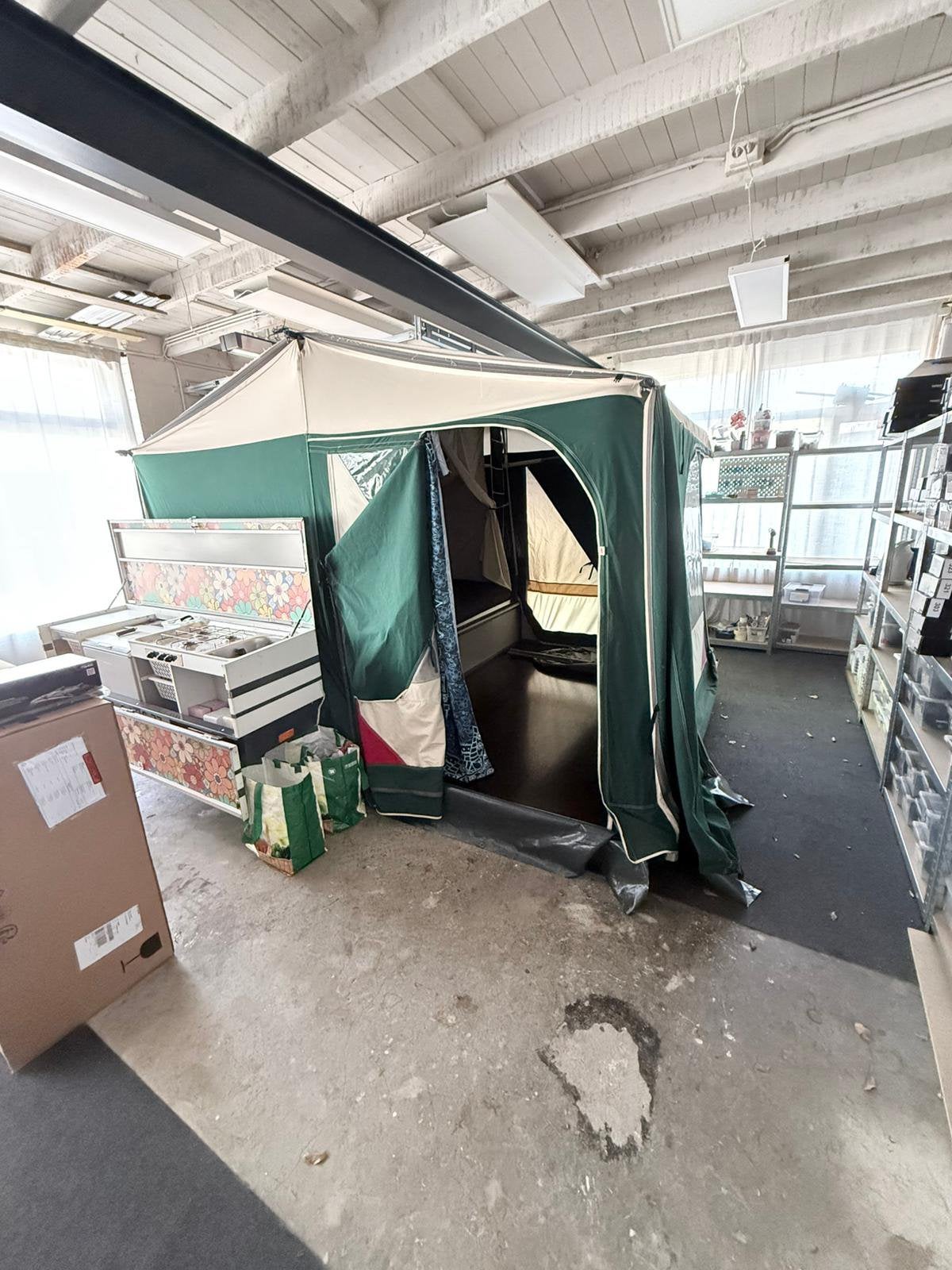Combi Camp Venezia, Ophalen, Combi-Camp, Tot en met 2, Aanwezig