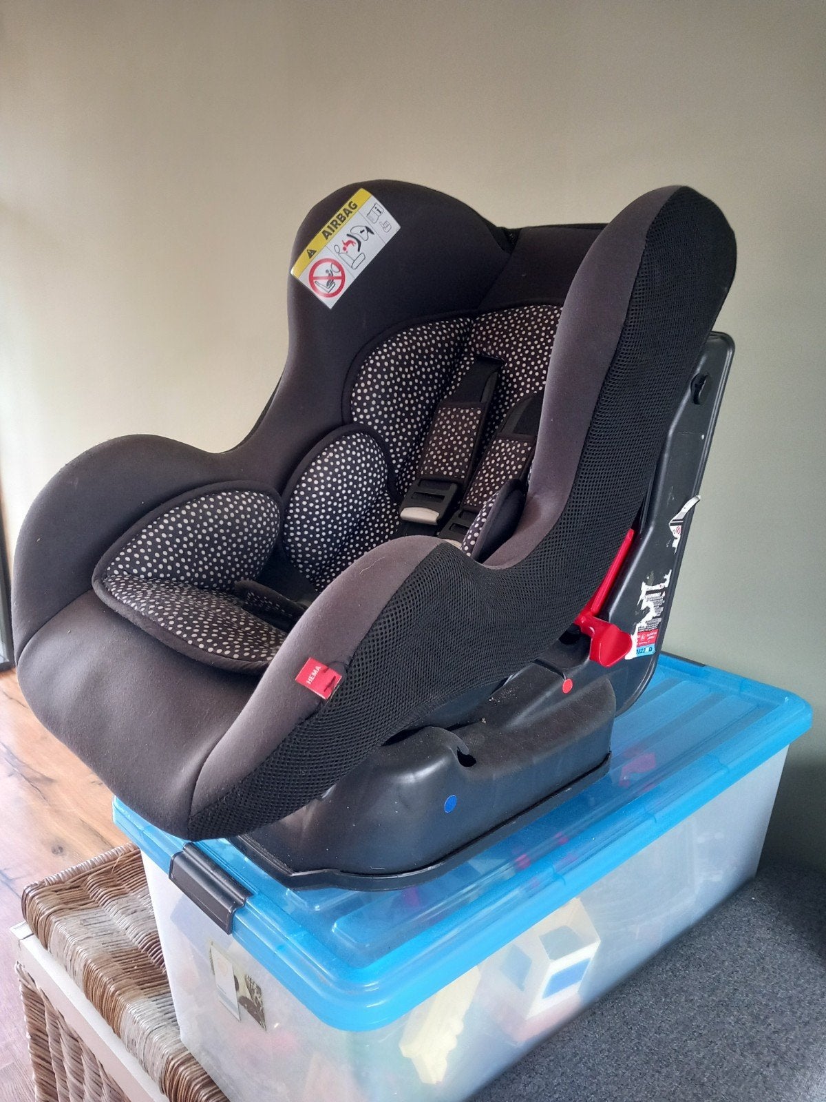 autostoel hema, Kinderen en Baby's, Autostoeltjes, Autogordel, Zo goed als nieuw, Slaapstand, Ophalen