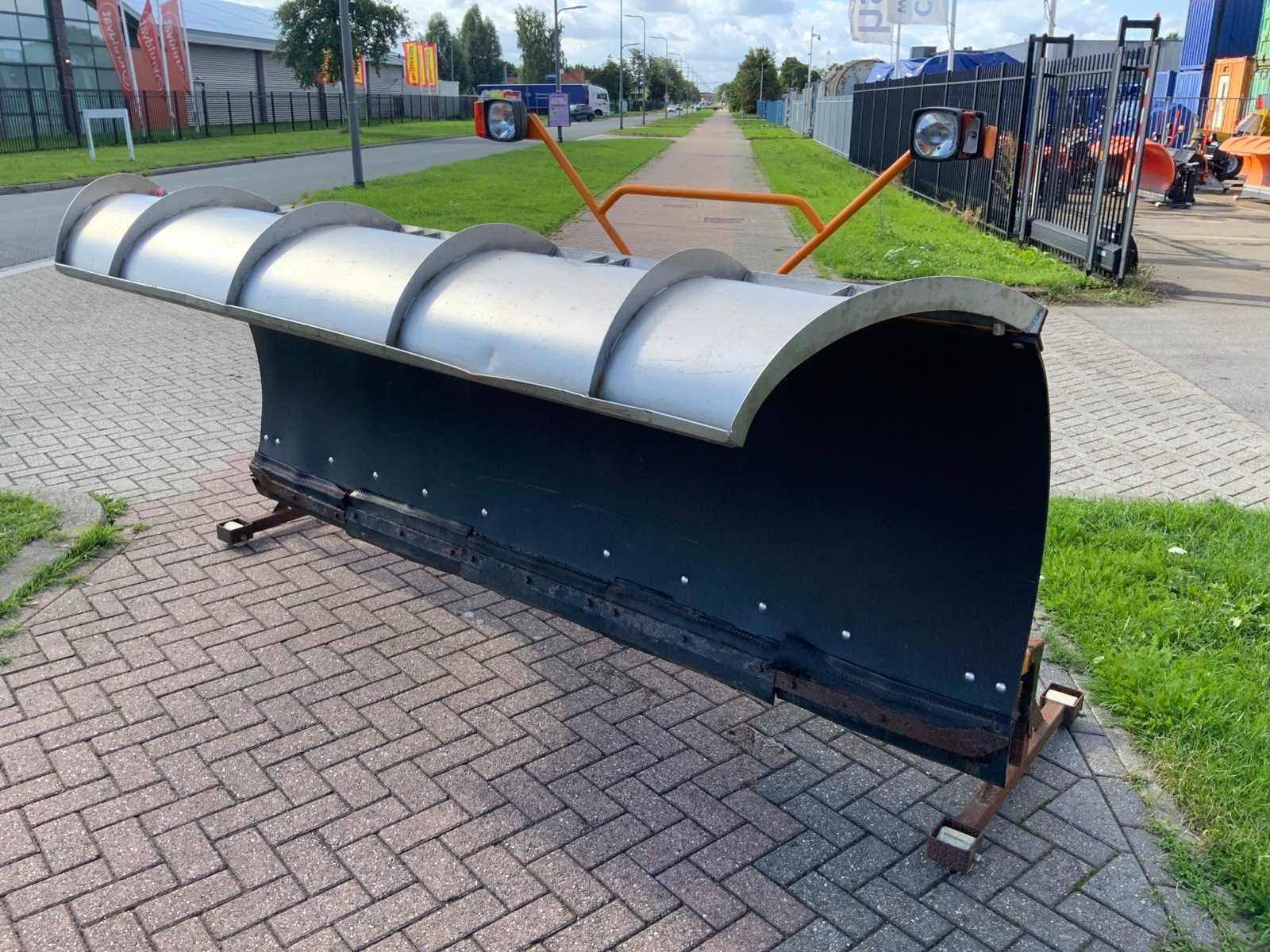 2004 Jongerius JMK 3000 Sneeuwploeg
