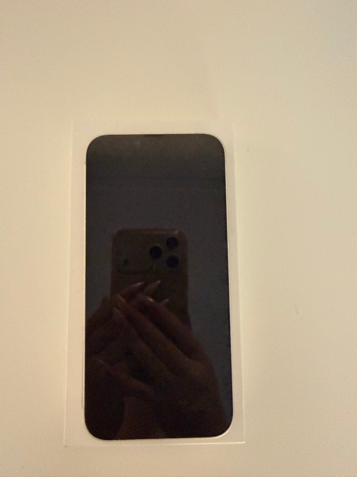 Foto 5 van Apple iPhone 14 plus 128GB Wit - Zo goed als nieuw