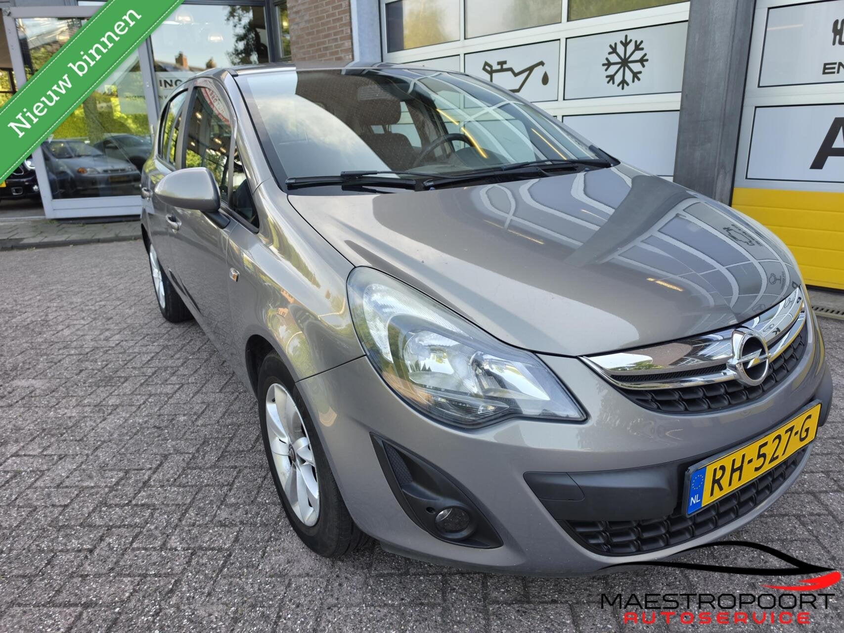 Opel Corsa 1.2 Cosmo, Voorwielaandrijving, Euro 5, Gebruikt, 750 kg