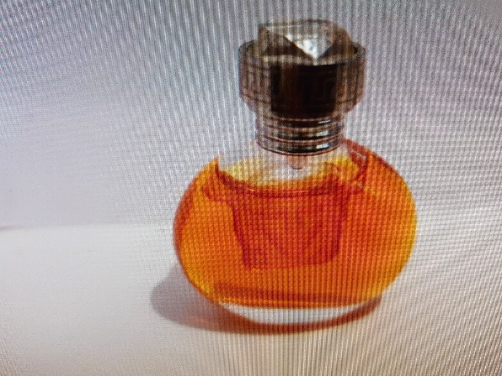 Versace parfumminiatuur, Ophalen of Verzenden, Zo goed als nieuw, Miniatuur, Gevuld