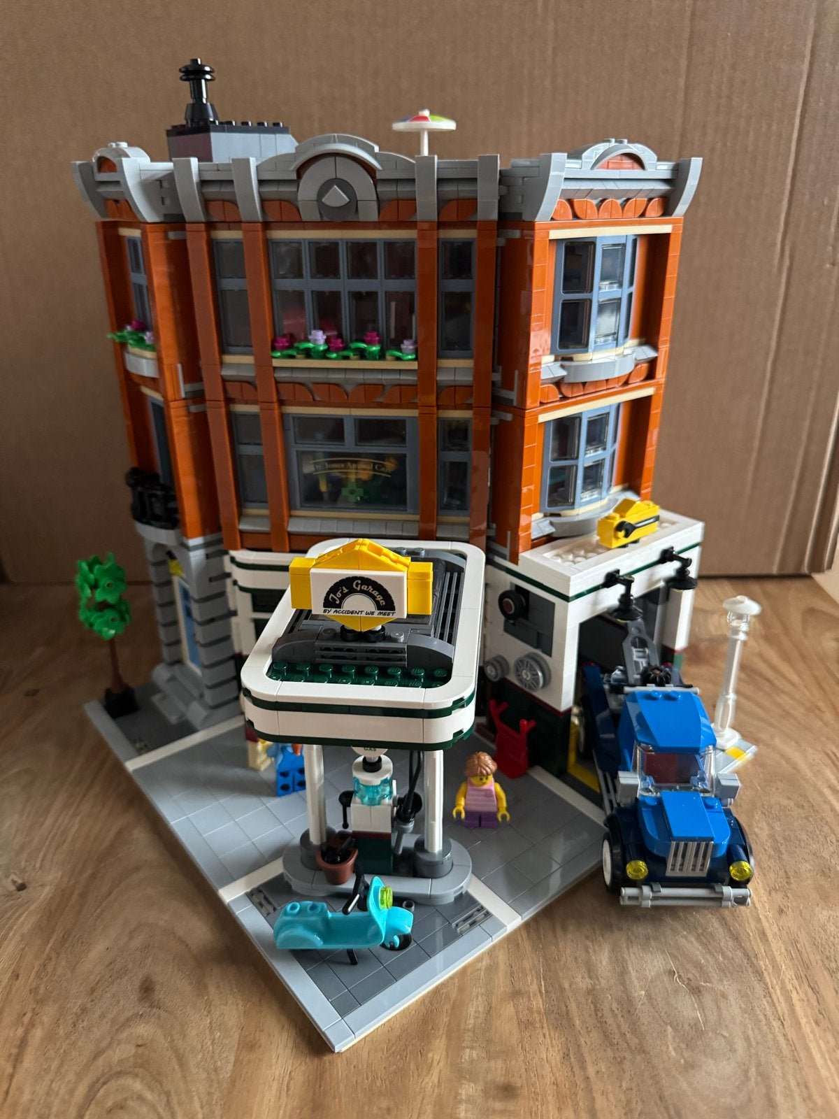 Lego 10264 Corner Garage zo goed als nieuw, Ophalen, Zo goed als nieuw