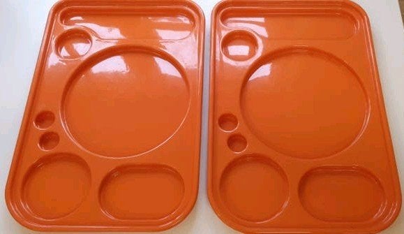 2 AUTHENTUEKE VINTAGE DIENBLADEN 'GUZZINI ', Ophalen, Zo goed als nieuw, Rechthoekig, Kunststof