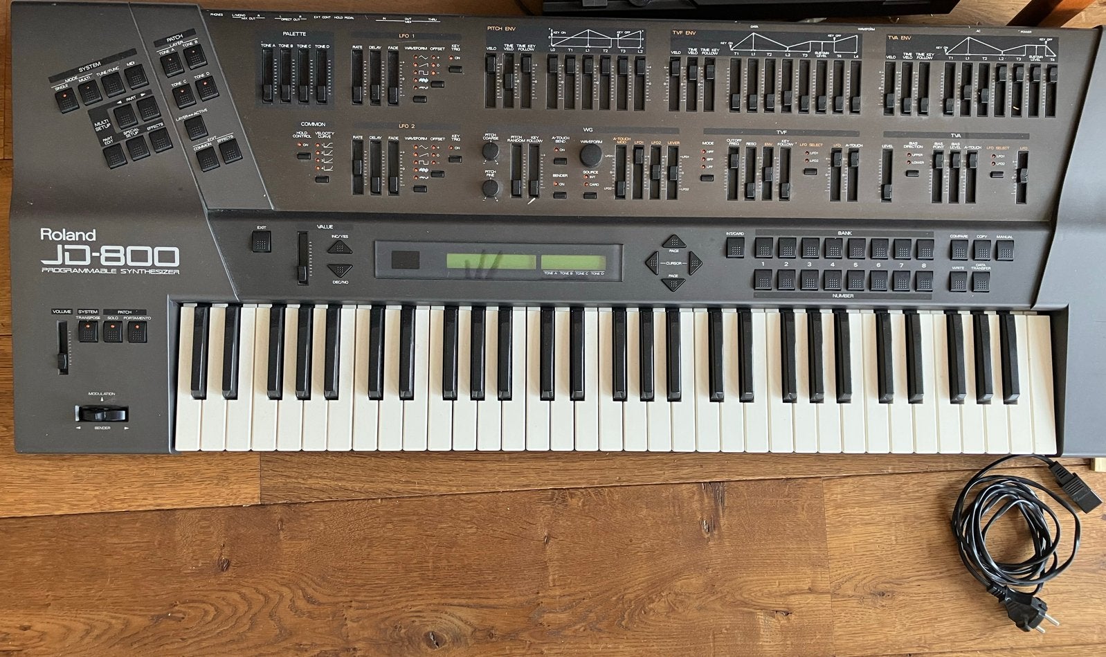 Roland JD-800 Synthesizer - Vintage Digitale Krachtpatser, Muziek en Instrumenten, Keyboards, Ophalen, Gebruikt, 61 toetsen, Roland