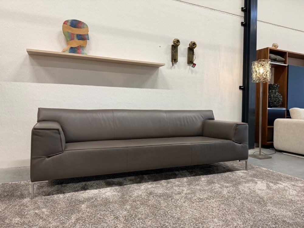 Design on Stock Bloq 4 Zits bank Taupe leer 257, 250 tot 300 cm, Design on Stock, Ophalen of Verzenden, Zo goed als nieuw