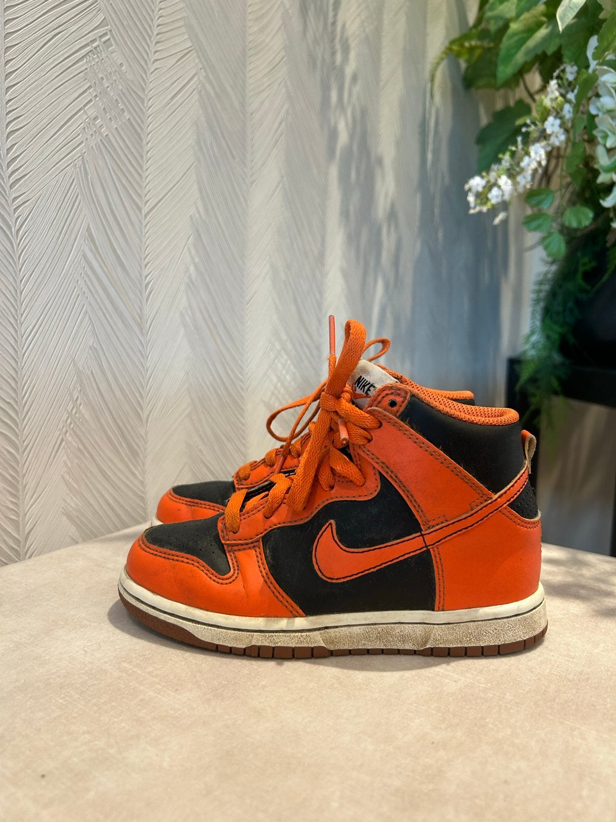 Nike Dunk High sneakers - Oranje/Zwart, Ophalen of Verzenden, Gebruikt, Jongen of Meisje, Sportschoenen