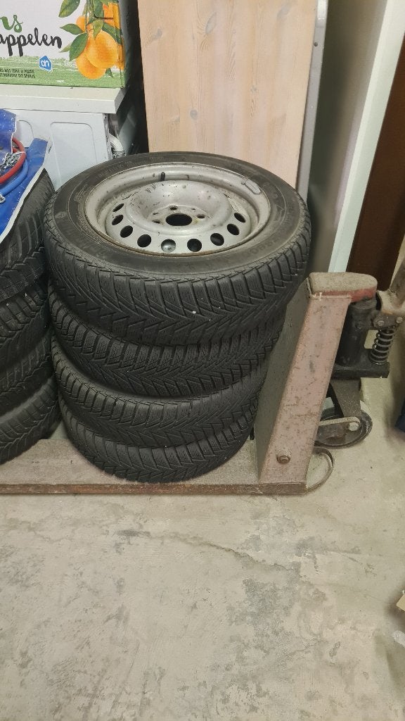 Winterbanden op velg R14 175/65 86T, Ophalen