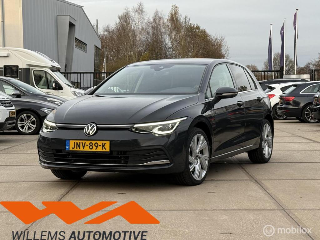 Volkswagen Golf 1.4 eHybrid 204PK 18'inch-ACC-Memory-Massage, Adaptive Cruise Control, 4 cilinders, Plug-in hybride, Zilver of Grijs