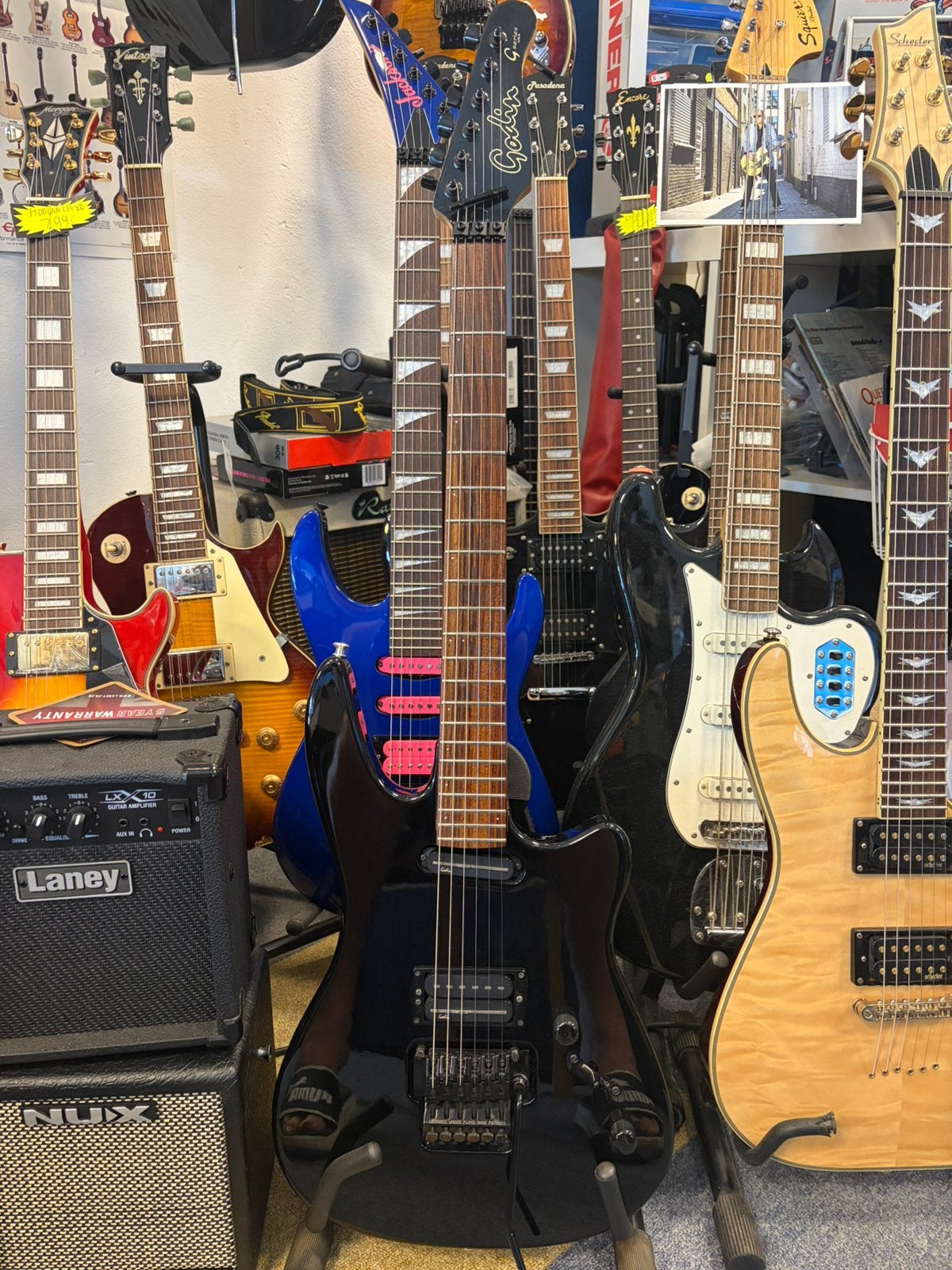 Godin G5000 incl originele koffer, in een nette staat, Muziek en Instrumenten, G5000, Godin, Zo goed als nieuw, Solid body