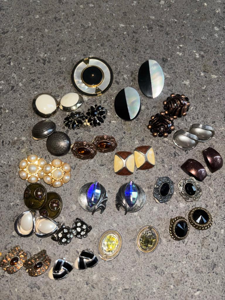 Vintage Langani clip oorbellen en broche set, Sieraden, Tassen en Uiterlijk, Overige materialen, Gebruikt, Ophalen of Verzenden