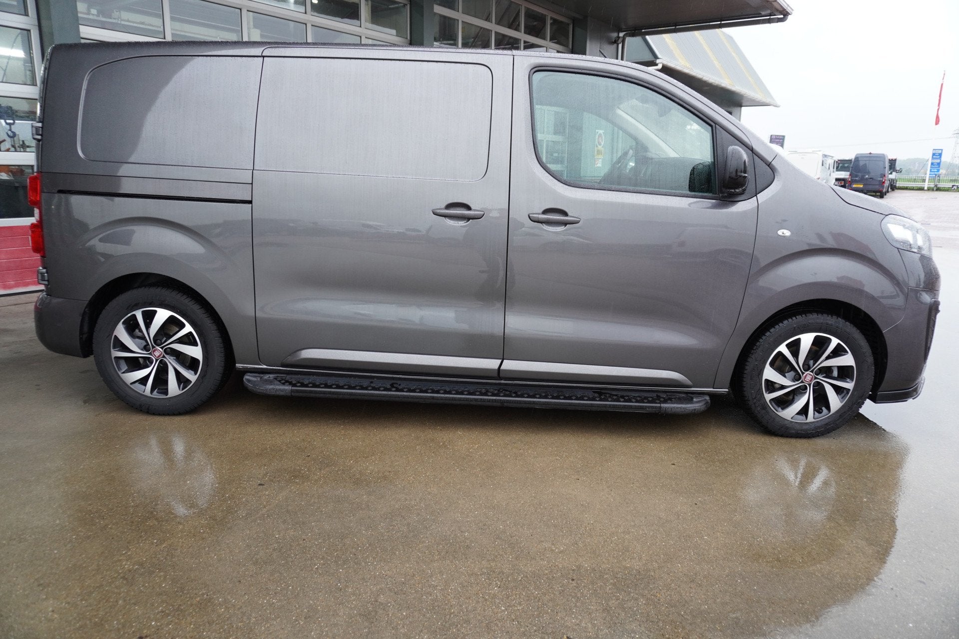 Fiat Scudo 2.0 MultiJet 145 PK L2H1 SX Schuifdeur links en r, Voorwielaandrijving, 145 pk, Stof, Gebruikt