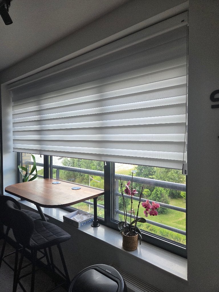Luxaflex Duo rolgordijn (2445 x 1685mm), Ophalen, Duo rolgordijn, Zo goed als nieuw, 168 cm